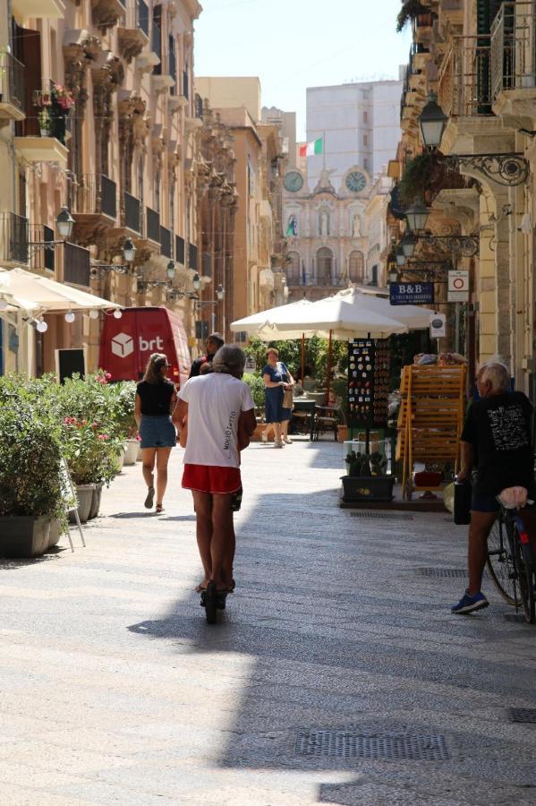 Amira Apartments Trapani Eksteriør billede